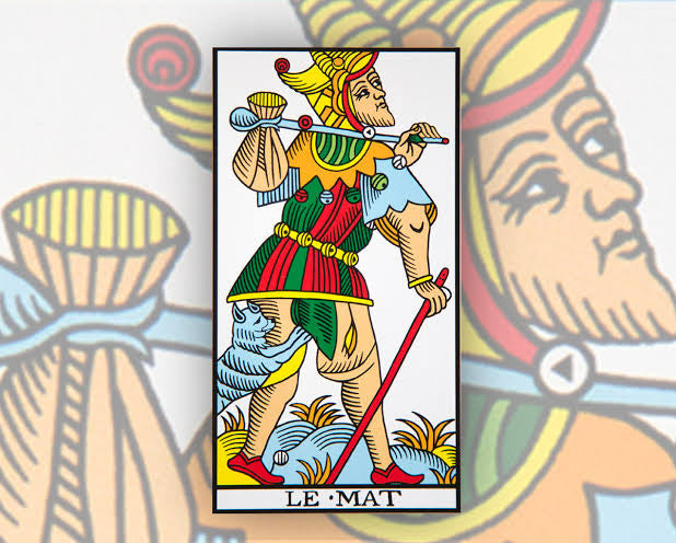 El Poder del Tarot: Espejo del Alma y Herramienta de Autoconocimiento